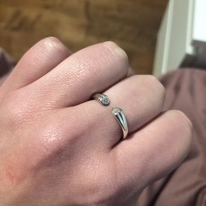 Pandora ring